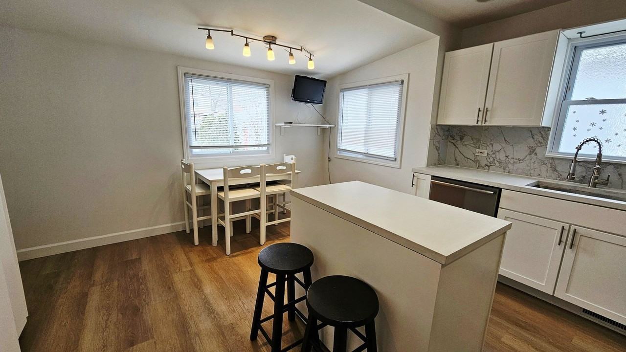 2704 N New England Ave - Photo 3 of 20