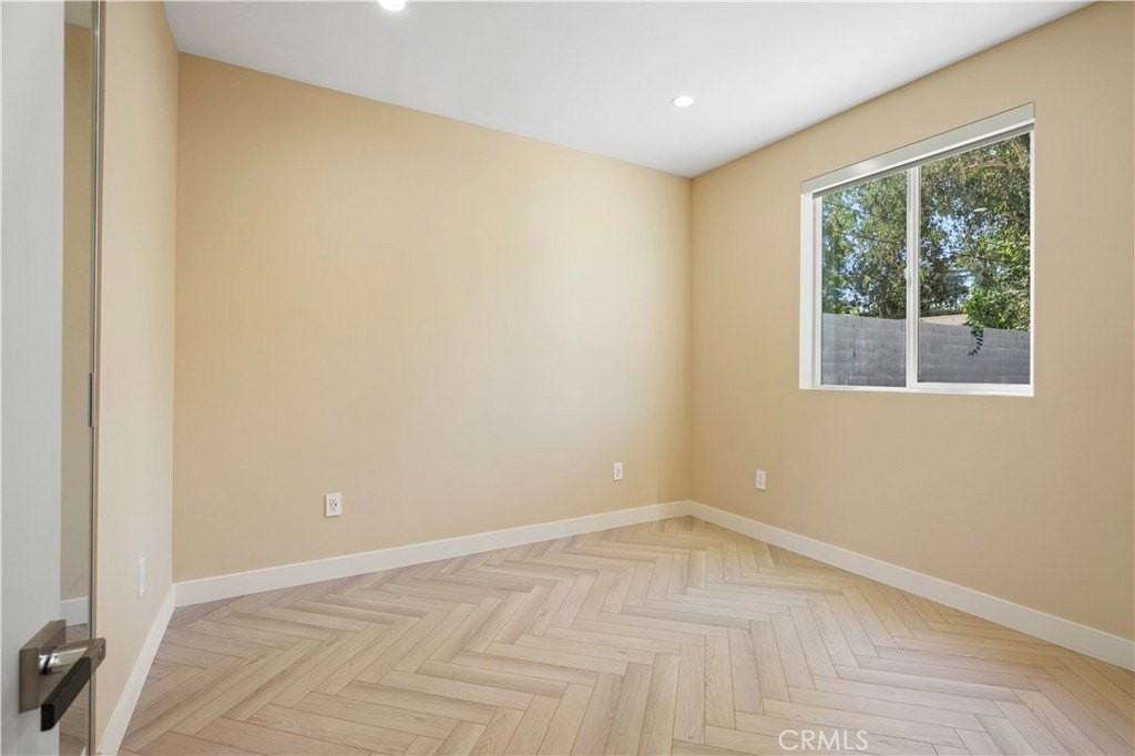 5428 Calhoun Ave - Photo 5 of 16