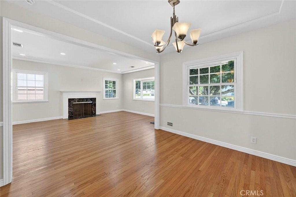 1641 N Catalina St - Photo 6 of 29