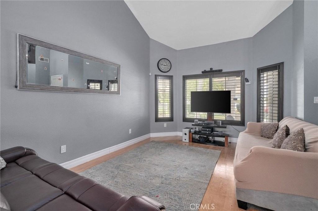 650 Rock Vista Dr - Photo 4 of 40