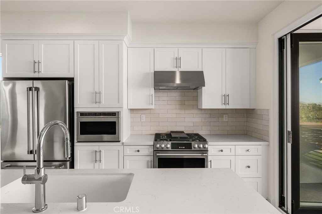 19031 Main St - Photo 2 of 27