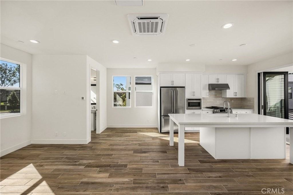 19031 Main St - Photo 3 of 27