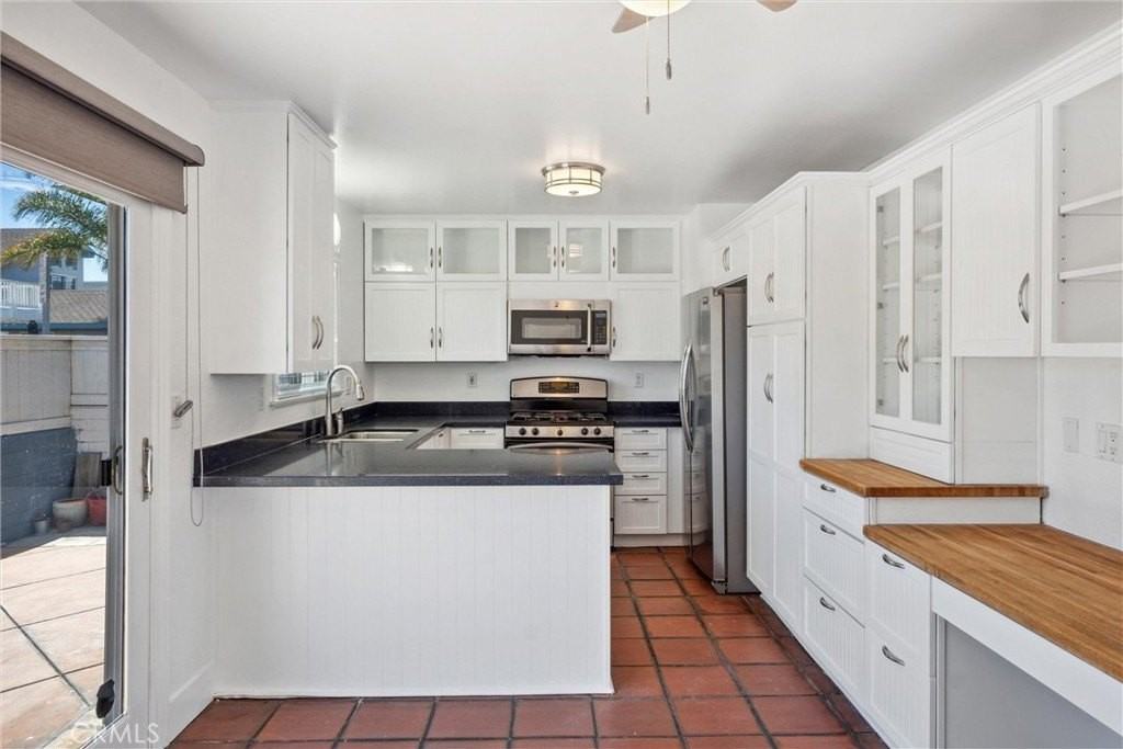 336 Canal St - Photo 3 of 17