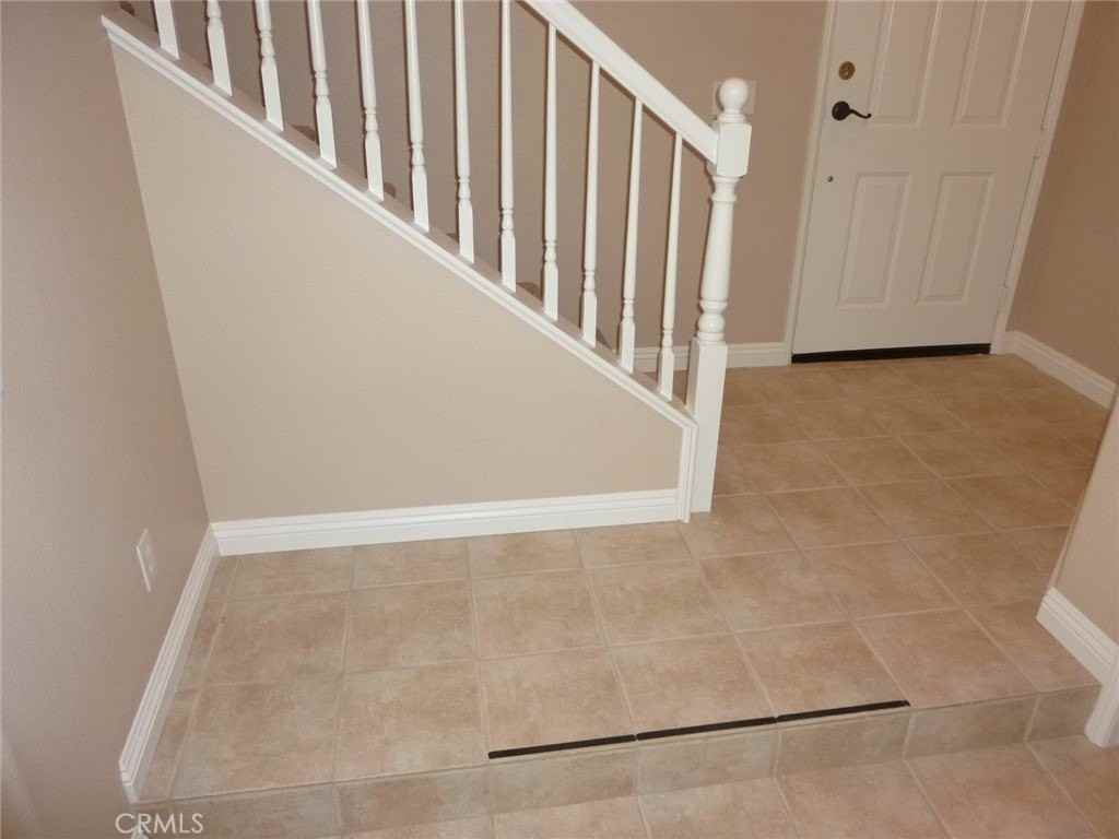 141 Trofello Ln - Photo 4 of 46