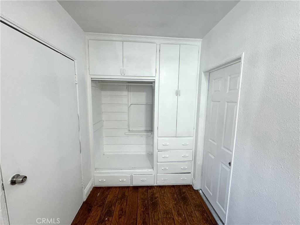 4387 W 134th St #G - Photo 5 of 9