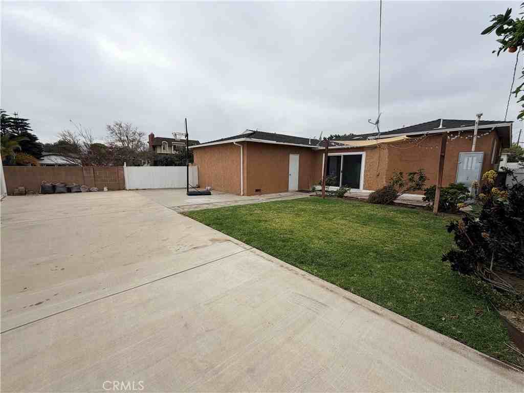 22322 Osage Ct - Photo 4 of 29