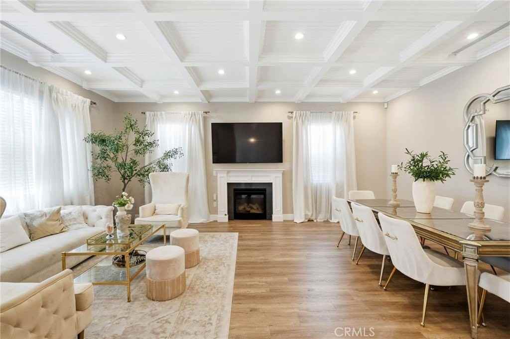 6450 Teesdale Ave - Photo 7 of 48