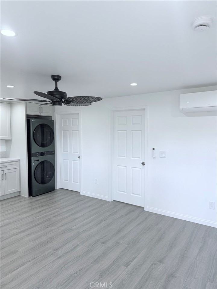 20637 Schoenborn St - Photo 3 of 7