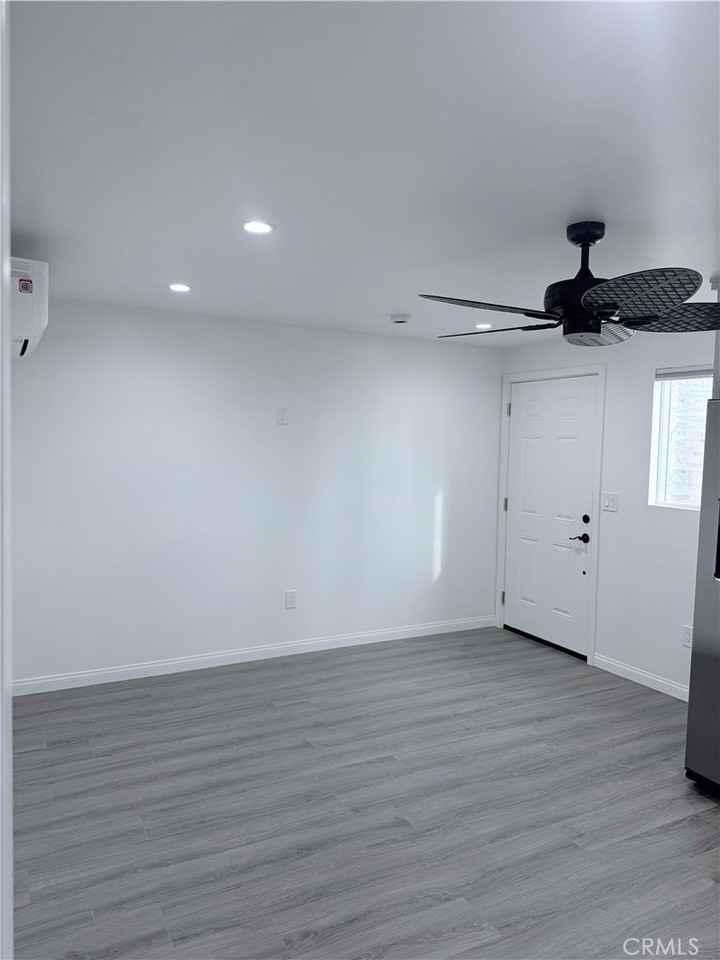 20637 Schoenborn St - Photo 4 of 7