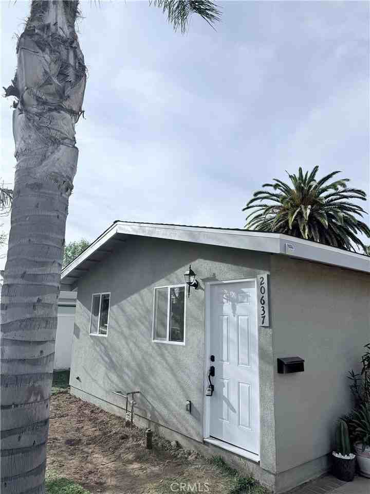 20637 Schoenborn St - Photo 7 of 7