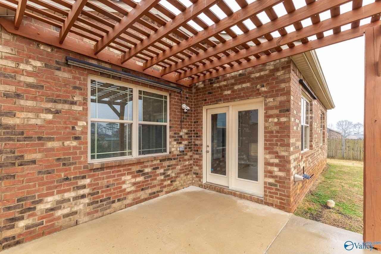 134 Natalie Jane Dr - Photo 2 of 25