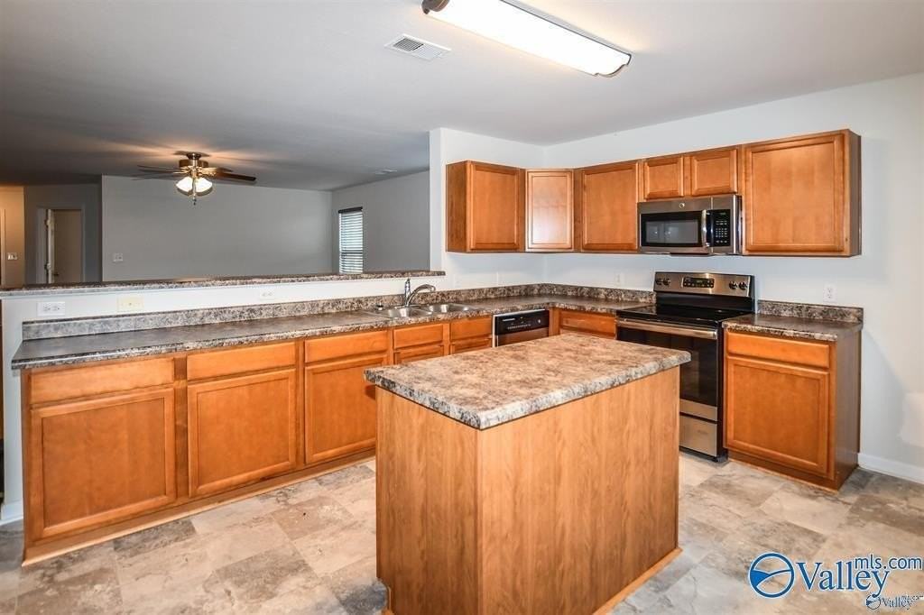 226 Harold Murphy Dr - Photo 3 of 13