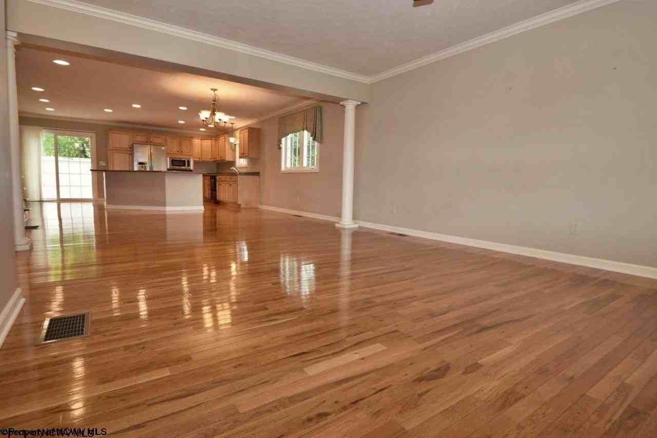 118 Center Ct - Photo 3 of 20