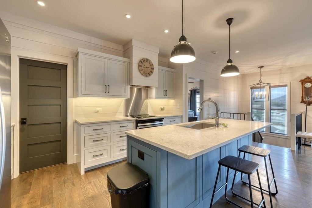 56 Oak Crescent Cir - Photo 4 of 31