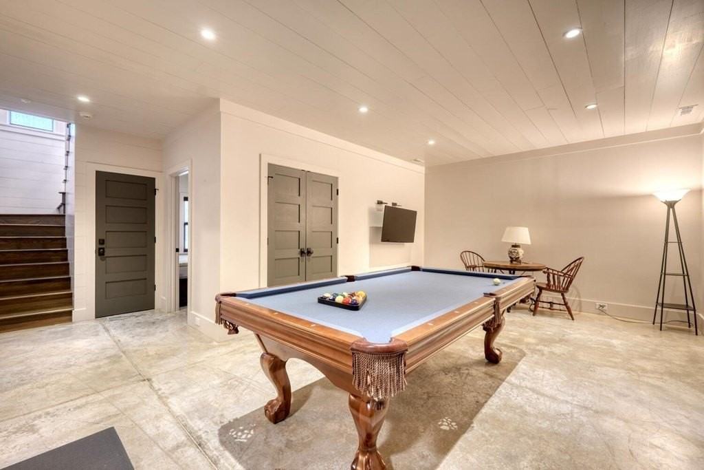 56 Oak Crescent Cir - Photo 6 of 31