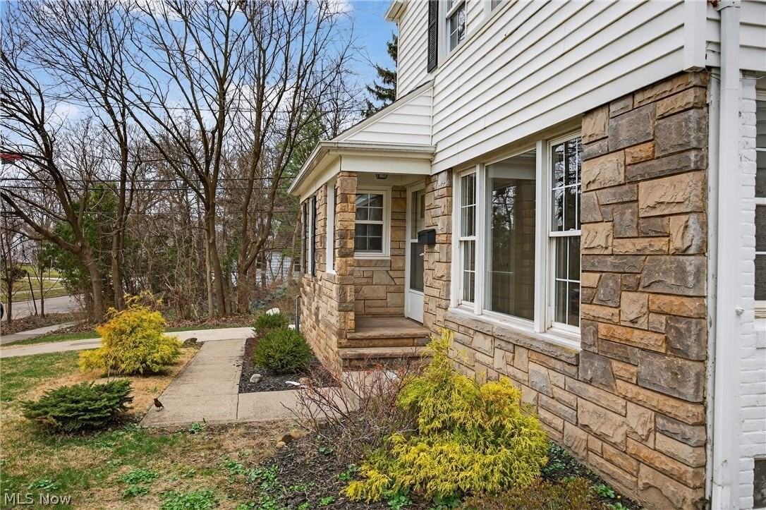 20945 Halworth Rd - Photo 4 of 50