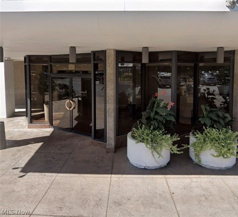 12700 Lake Ave Apt 708