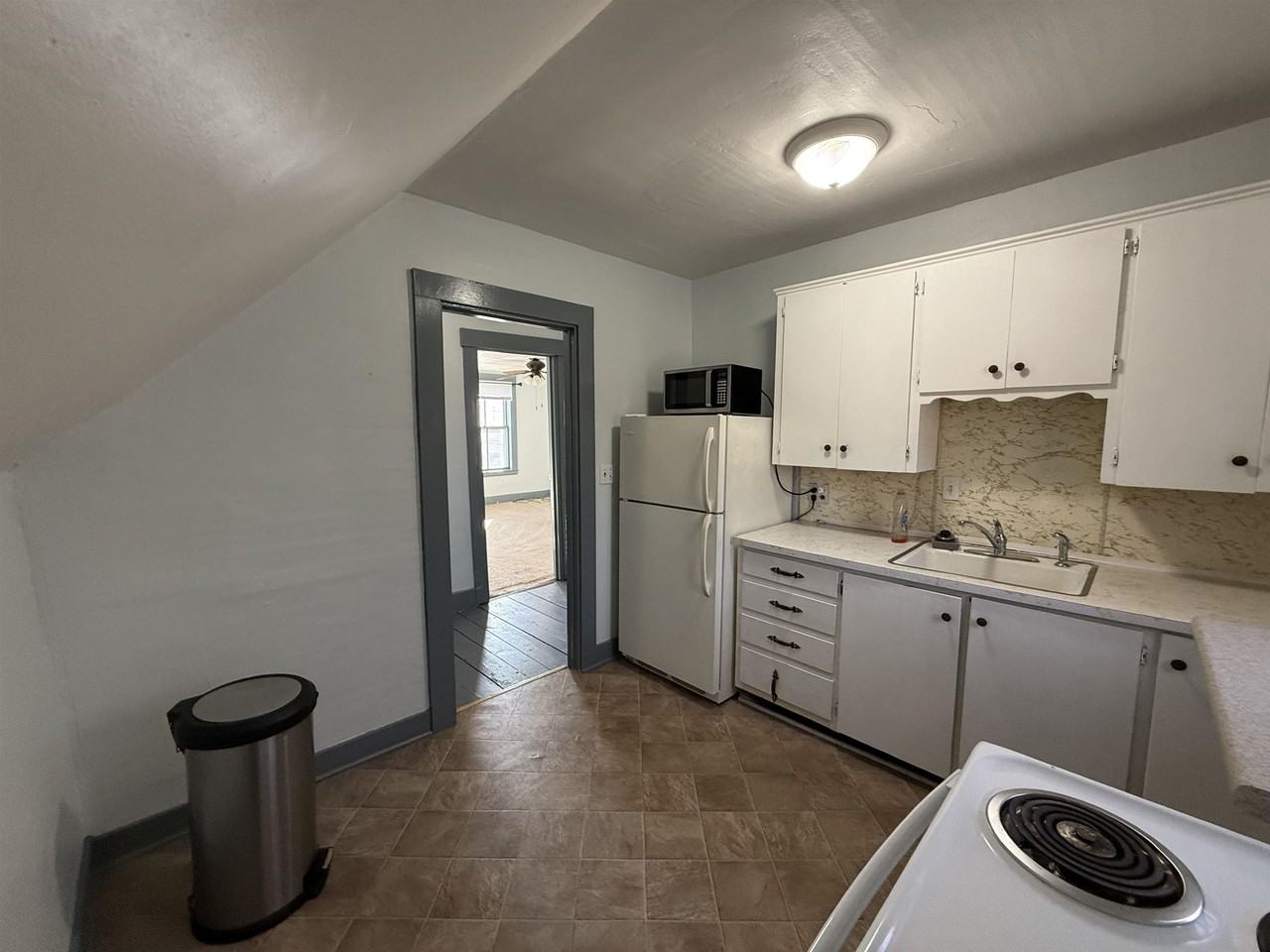 44 Messer St - Photo 3 of 14