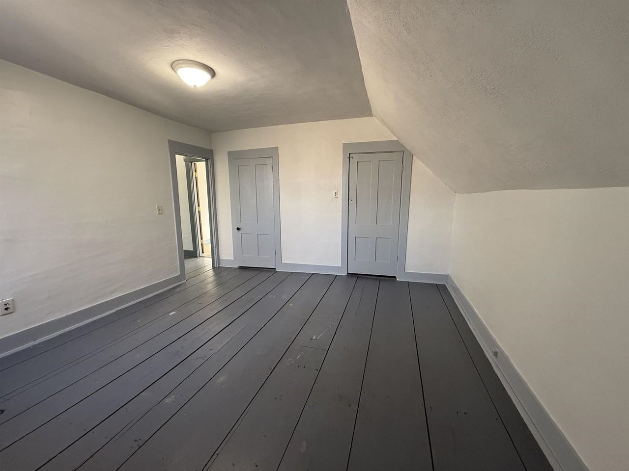 44 Messer St - Photo 6 of 14