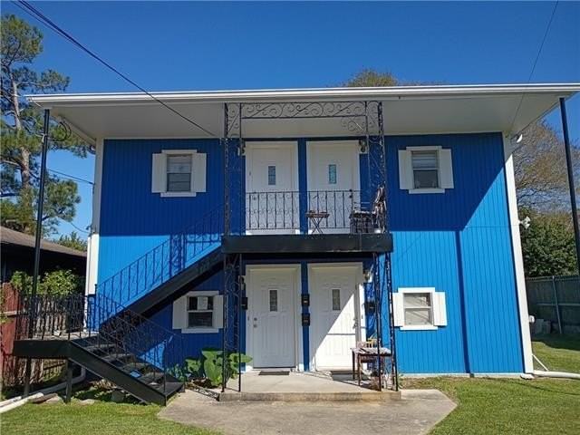 711 Oaklawn Dr #B - Photo 2 of 12