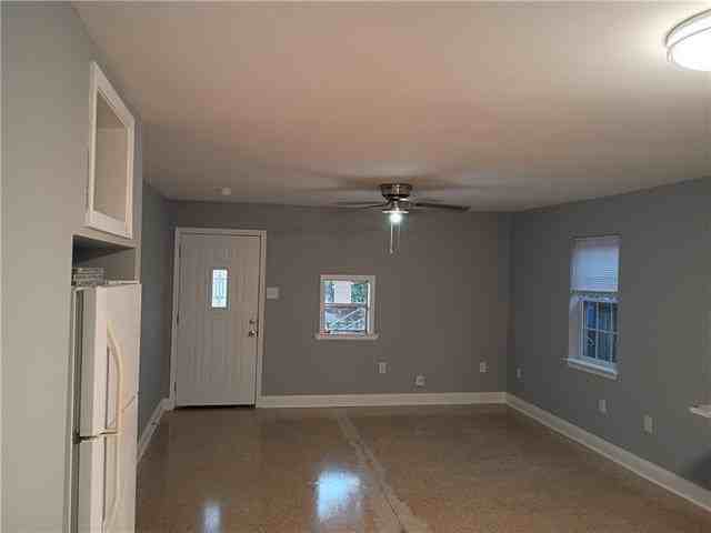 711 Oaklawn Dr #B - Photo 6 of 12