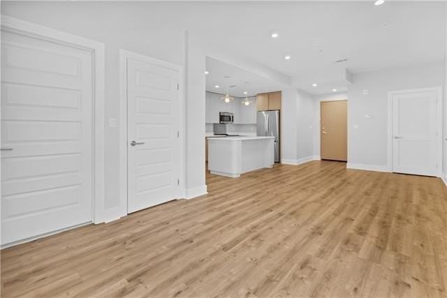 625 Jackson Ave - Photo 6 of 14