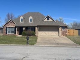 featured image of 15337 E 89th Ct N