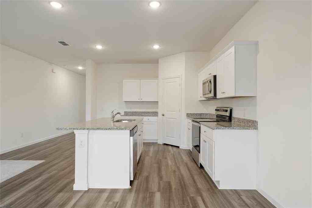 708 Bois D Arc Ln - Photo 7 of 26