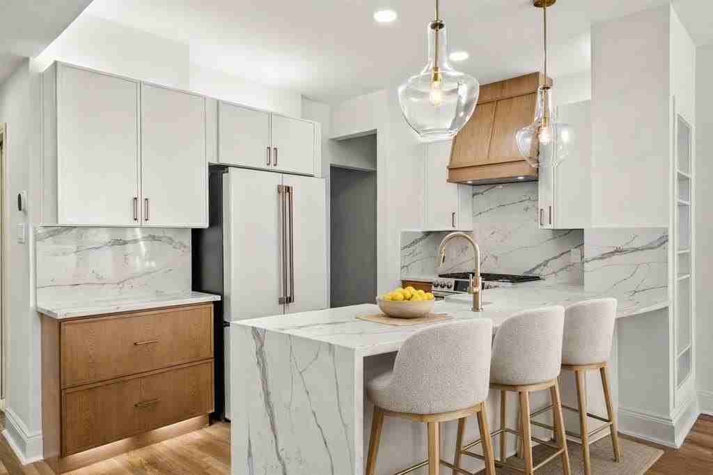 4030 Gilbert Ave #3 - Photo 7 of 35