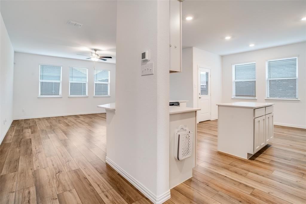 1220 Mahogany Ln - Photo 6 of 37