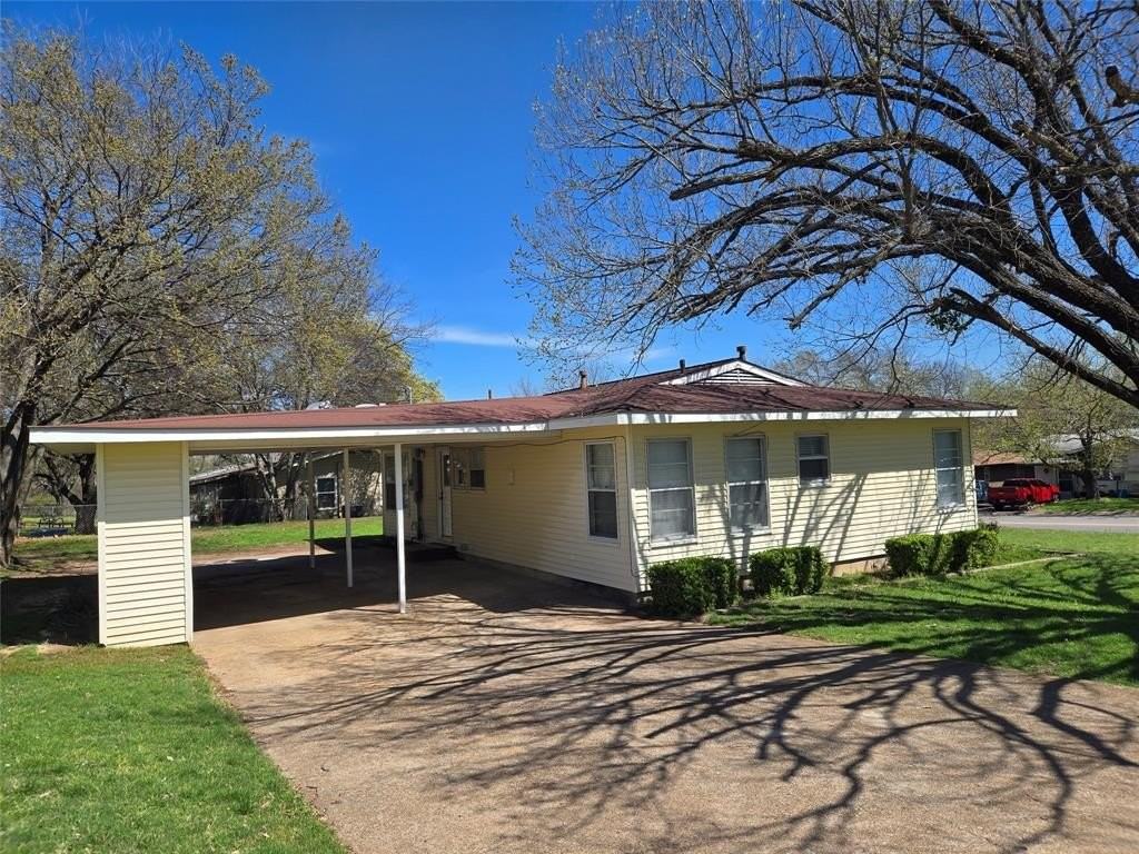 1224 S Lamar St - Photo 5 of 17