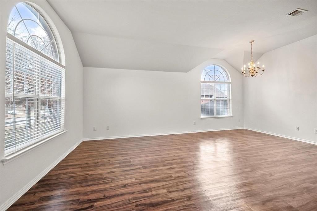 9880 Wyndbrook Dr - Photo 6 of 24