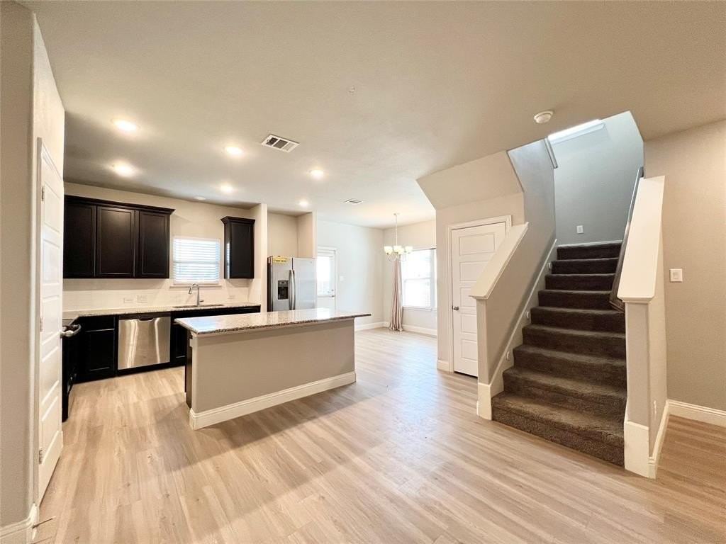 5000 Villas Dr - Photo 6 of 33