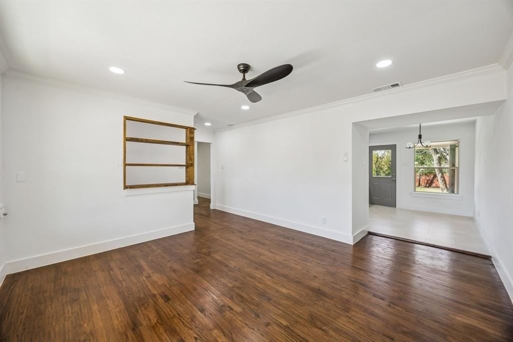 9361 Angora St - Photo 3 of 13