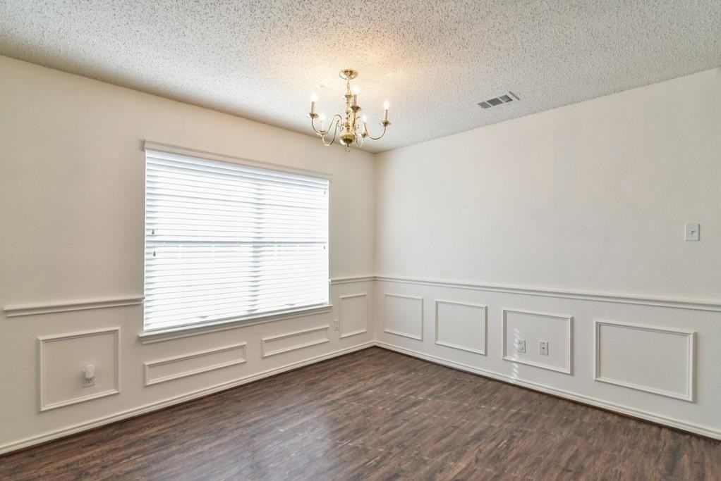 307 Stell Ave - Photo 6 of 27