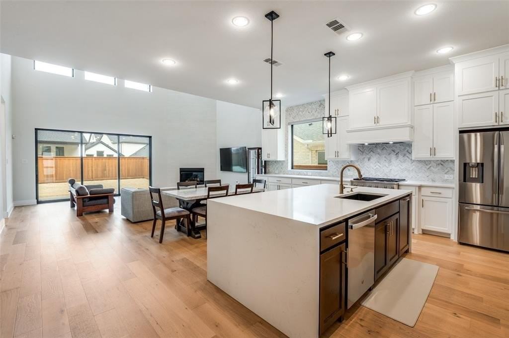 3712 Connie Ln - Photo 7 of 25