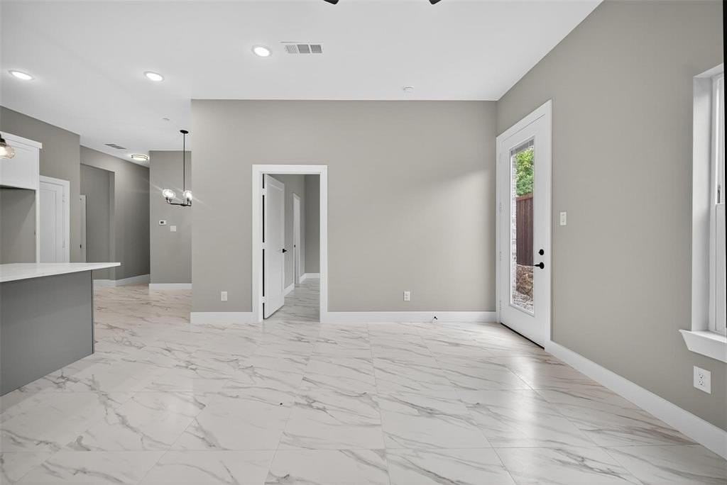 2366 Usmen Dr - Photo 7 of 32