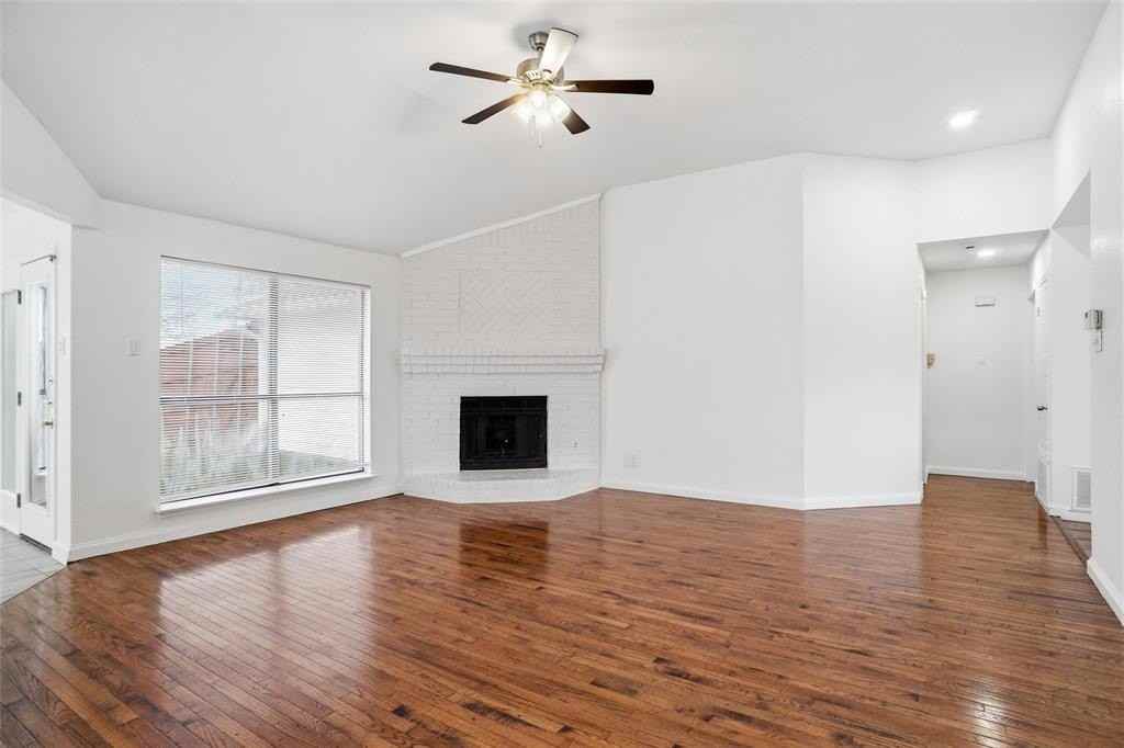 1022 Fairview Ct - Photo 6 of 15