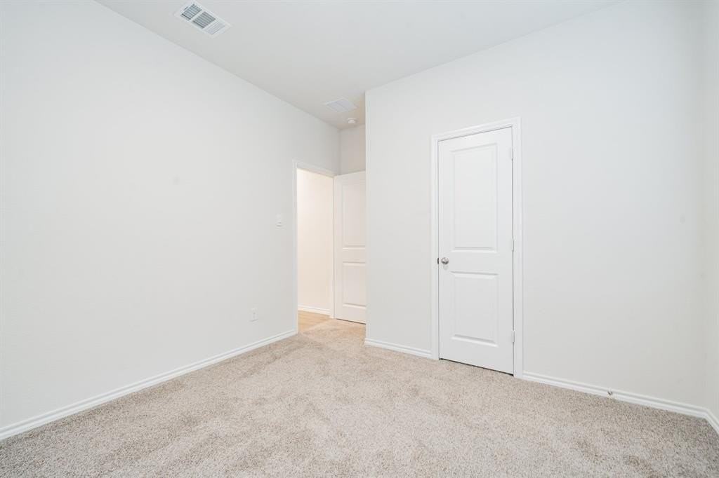 2110 Thornton Dr - Photo 7 of 40