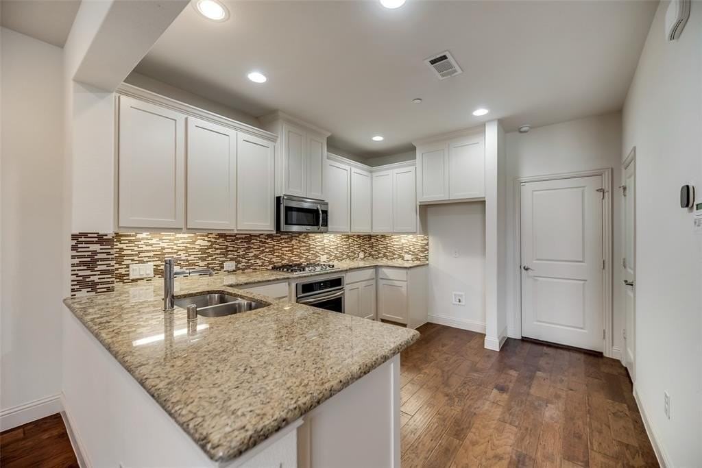 7401 Chief Spotted Tail Dr - Photo 7 of 17