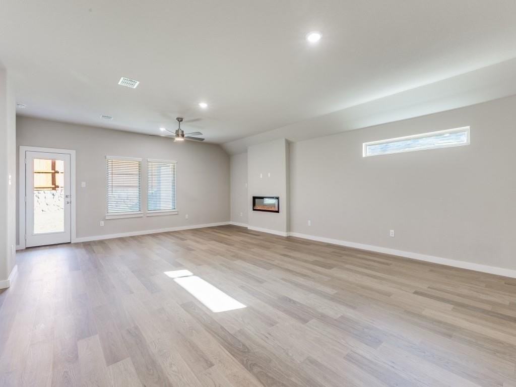 15224 Supreme St - Photo 5 of 25