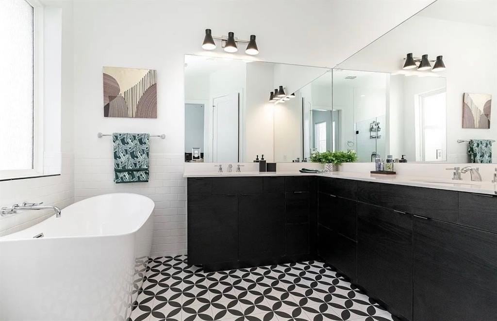 2239 Lovedale Ave #105 - Photo 2 of 22