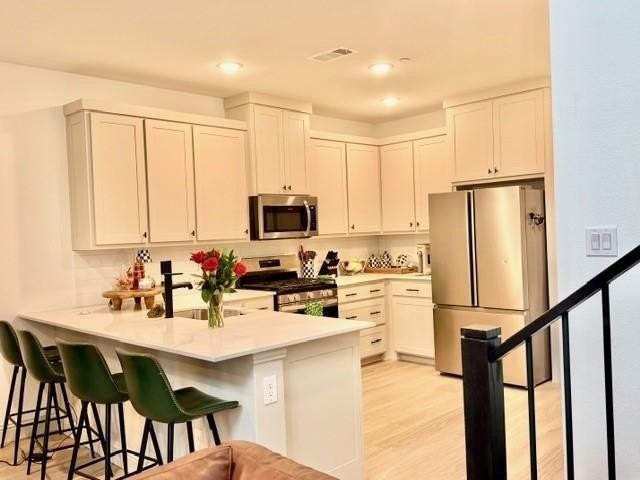 420 Parkside Dr - Photo 5 of 9