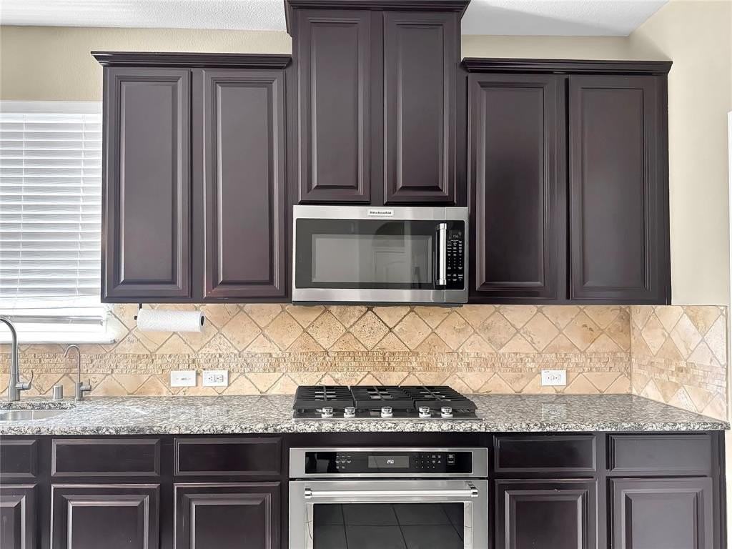 1952 Sunny Side Dr - Photo 7 of 19