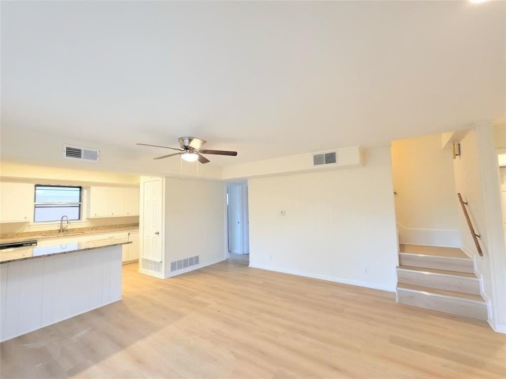 174 Circle Dr - Photo 2 of 21