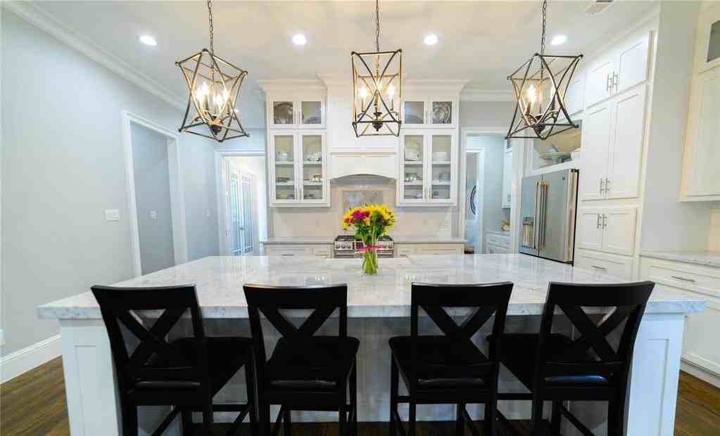 6030 Belmont Ave - Photo 7 of 28