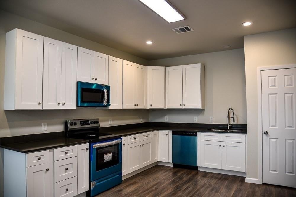 1602 N Mcdonald Ave - Photo 3 of 13