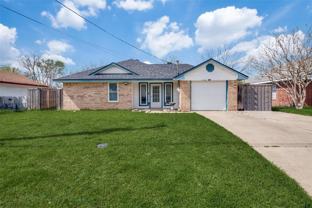 904 Melody Cir - Photo 1 of 1