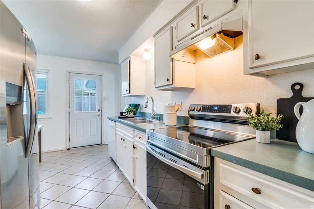 904 Melody Cir - Photo 5 of 14