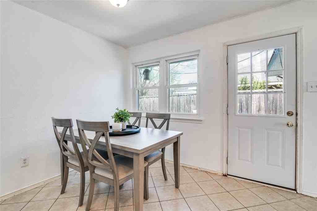 904 Melody Cir - Photo 6 of 14